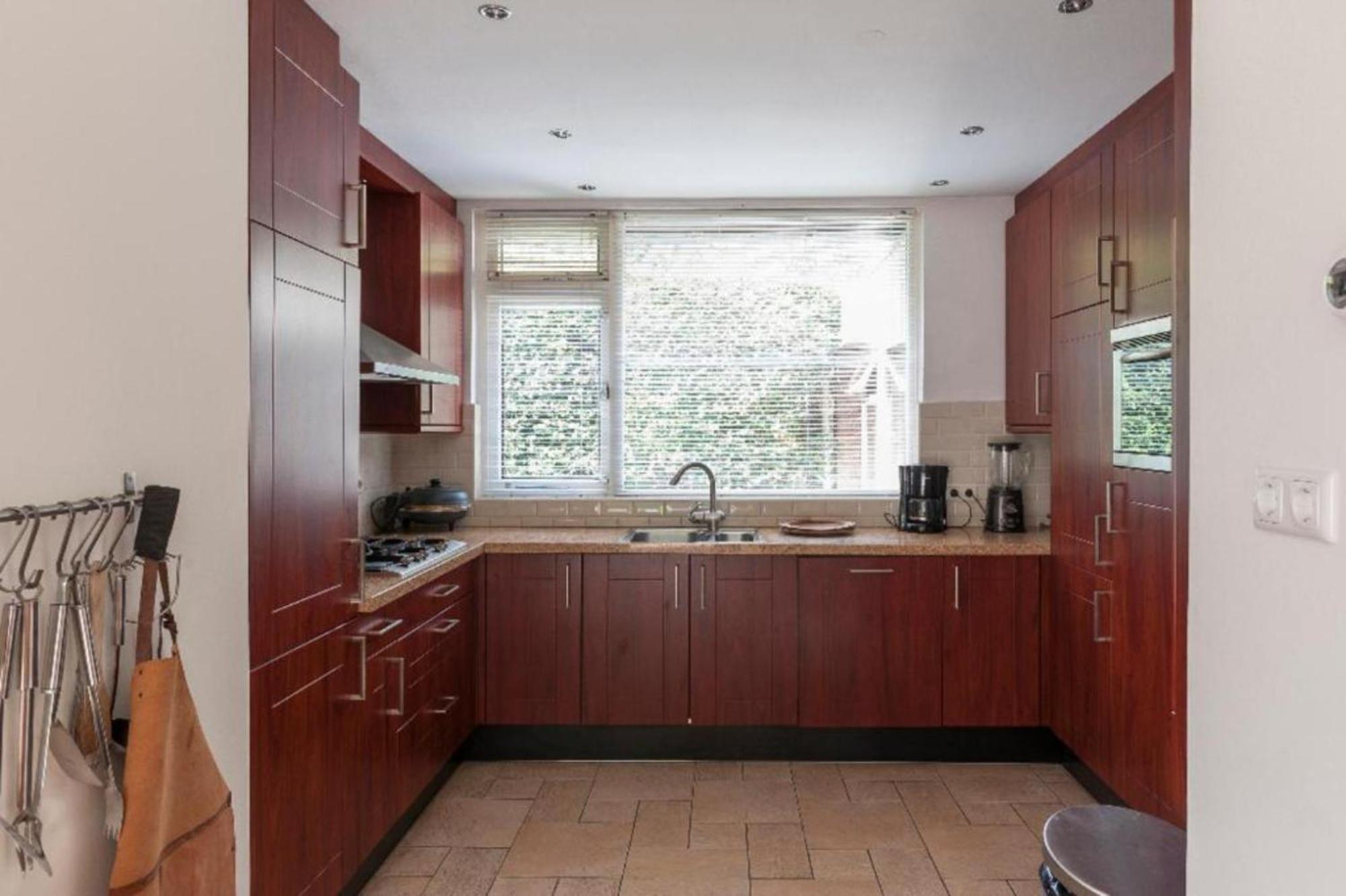 Ground Floor And Twin Bedroom In Luxurious Villa With Beautiful Garden Very Near Tue And Centre アイントホーフェン エクステリア 写真